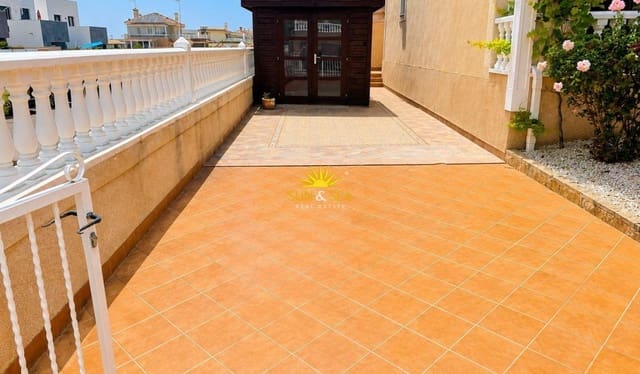 3 slaapkamer Huis te koop in Los Balcones - Los Altos, Torrevieja met zwembad garage - € 259.000 (Ref: 9850517)