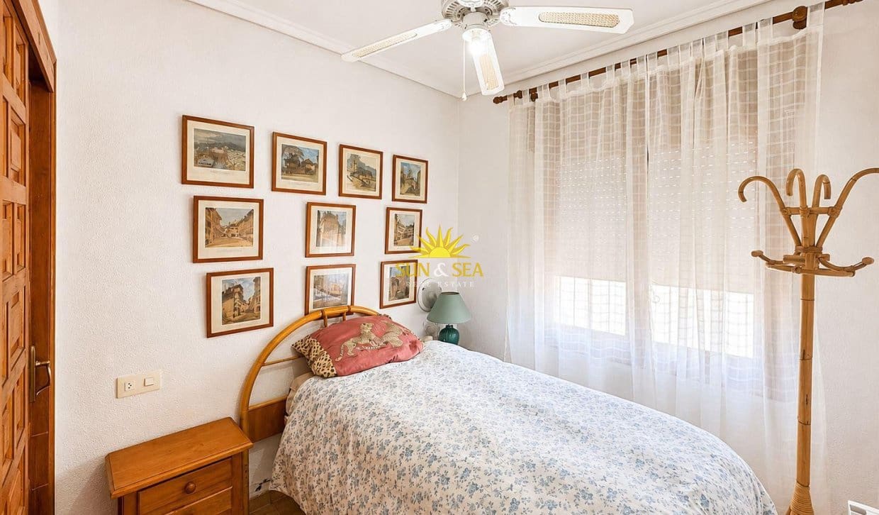 Casa de 1 habitación en Ciudad Quesada en venta con piscina - 89.900 € (Ref: 9850518)