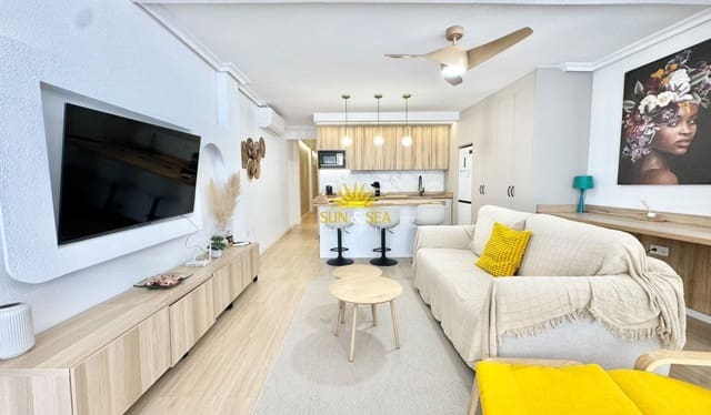   2 soveværelse   ferieLejlighed i Centro - Muelle Pesquero, Torrevieja   - € 1.450 (Ref: 9852126)