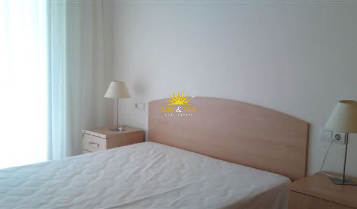 2 makuuhuone Huoneisto vuokrattavana paikassa Cala de Finestrat mukana uima-altaan 
autotalli - 1 600 € (Ref: 9854424)