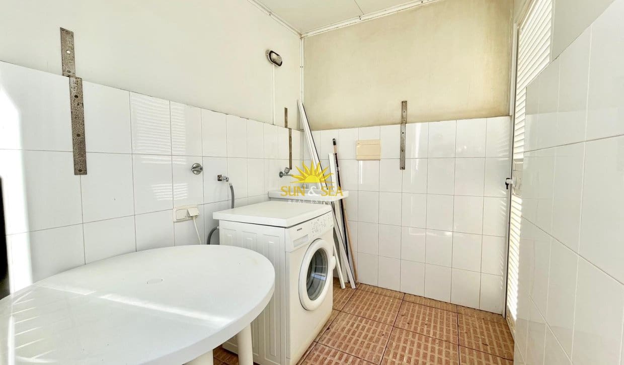 2 makuuhuone Huoneisto vuokrattavana paikassa Puerto de Mazarron mukana uima-altaan 
autotalli - 900 € (Ref: 9854426)