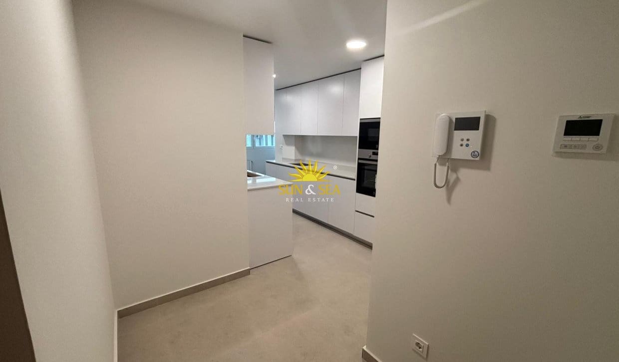 4 soverom Leilighet til leie i Murcia by med garasje - € 1 790 (Ref: 9854427)