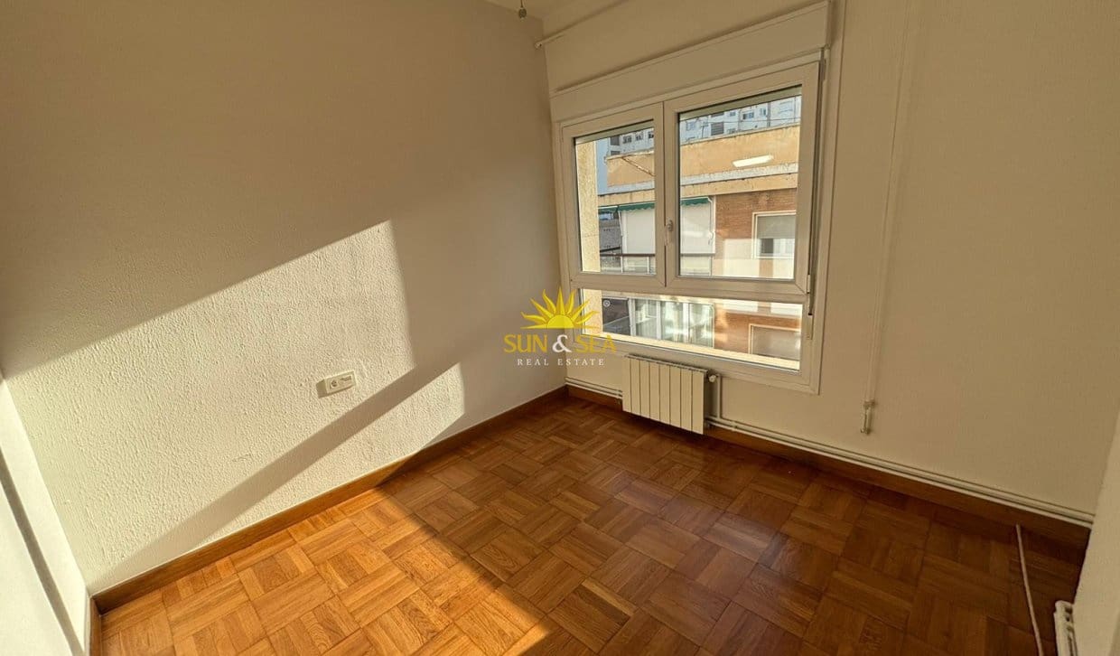 4 soverom Leilighet til leie i Murcia by med garasje - € 1 790 (Ref: 9854427)