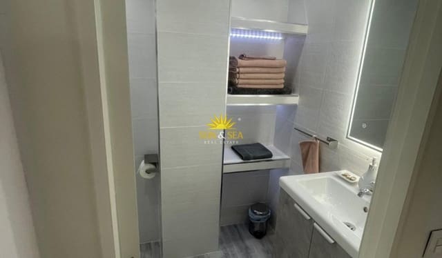 2 quarto Apartamento para arrendar em Punta Prima, Torrevieja com piscina garagem - 900 € (Ref: 9854518)