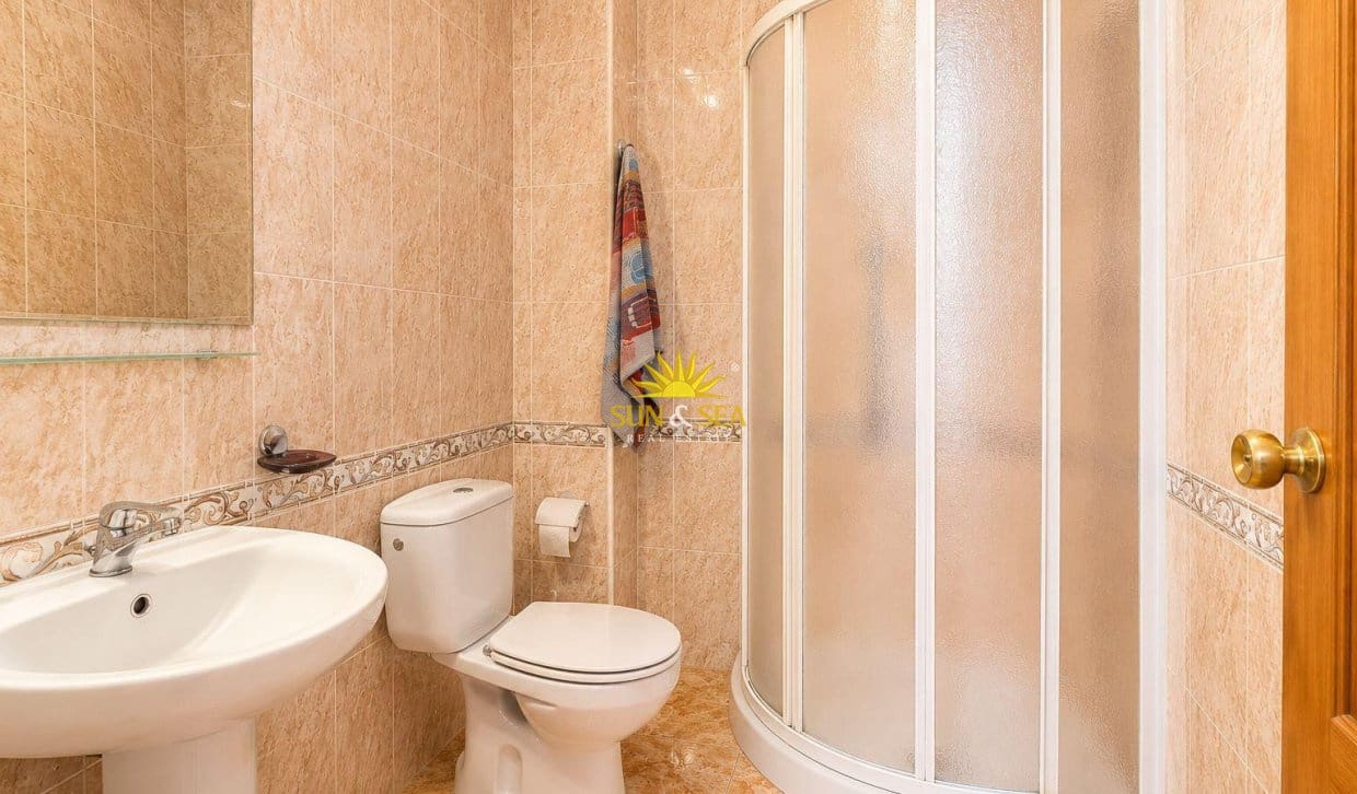 3 soveværelse Byhus til salg i Torrevieja med garage - € 259.000 (Ref: 9854519)