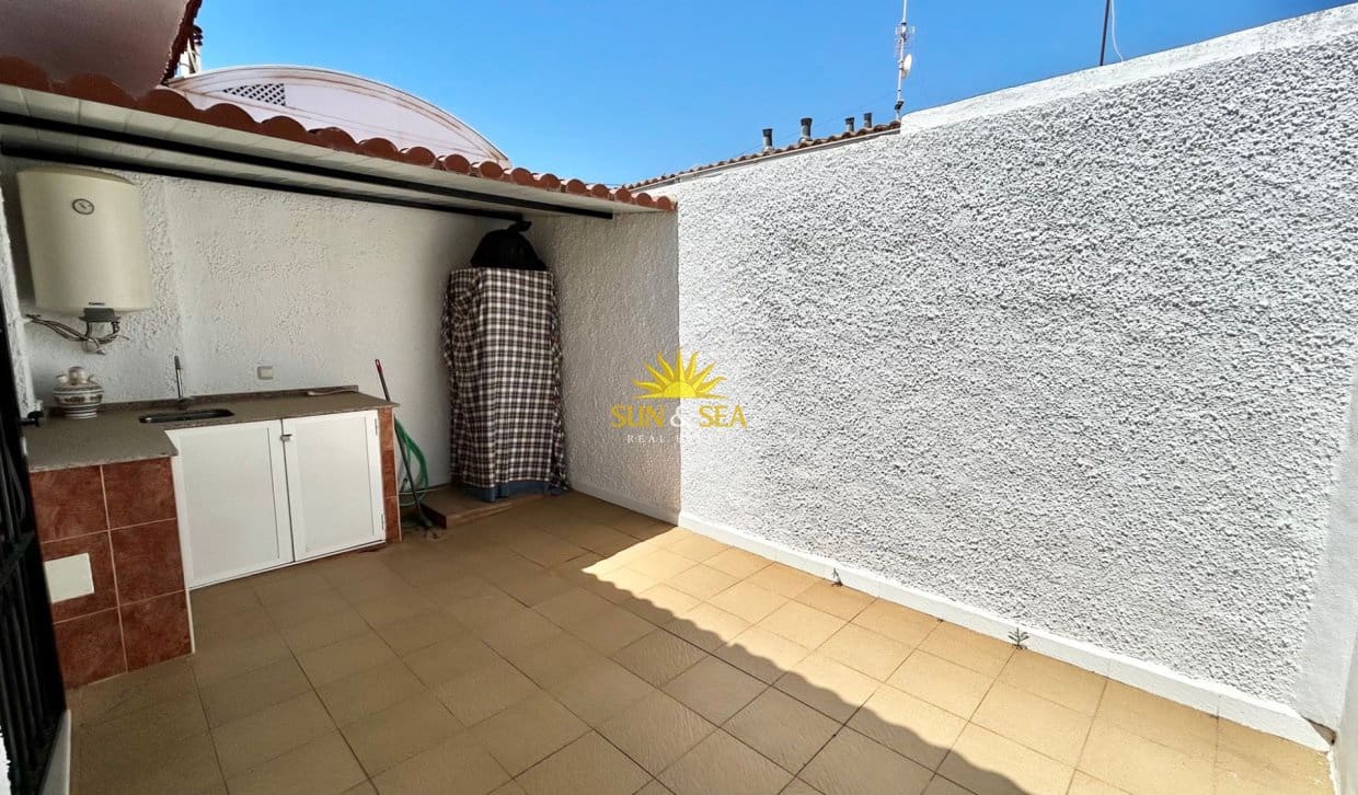 2 quarto Casa em Banda para arrendar em Santiago de la Ribera - 700 € (Ref: 9858687)
