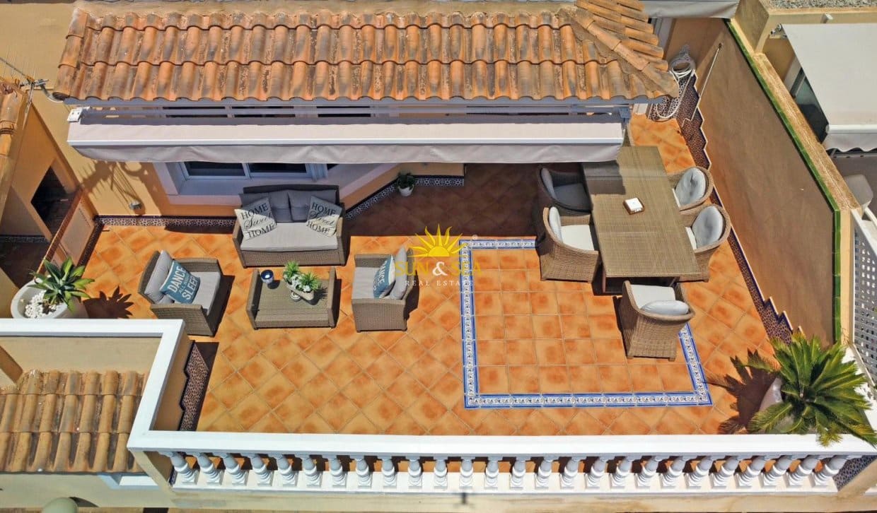 6 soveværelse Villa til leje i La Manga del Mar Menor med swimmingpool garage - € 2.900 (Ref: 9858690)