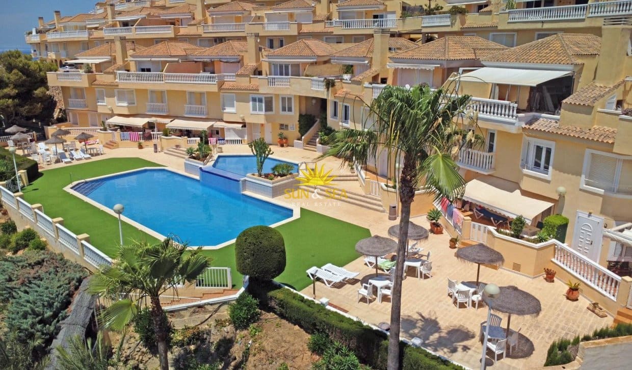 6 soveværelse Villa til leje i La Manga del Mar Menor med swimmingpool garage - € 2.900 (Ref: 9858690)