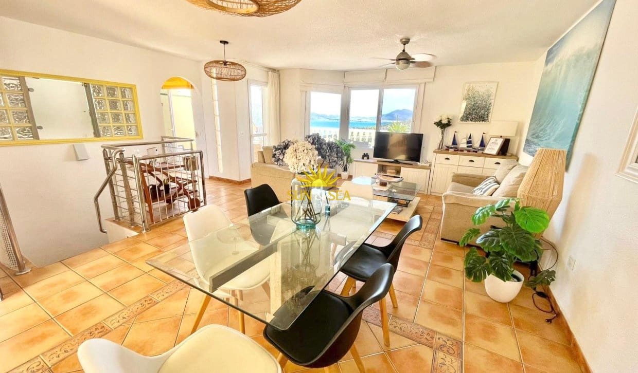 6 bedroom Villa for rent in La Manga del Mar Menor with pool garage - € 2,700 (Ref: 9858690)