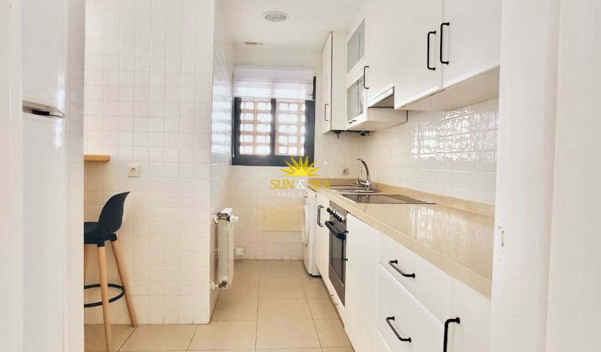 2 quarto Penthouse para arrendar em San Javier com piscina garagem - 1 150 € (Ref: 9861006)