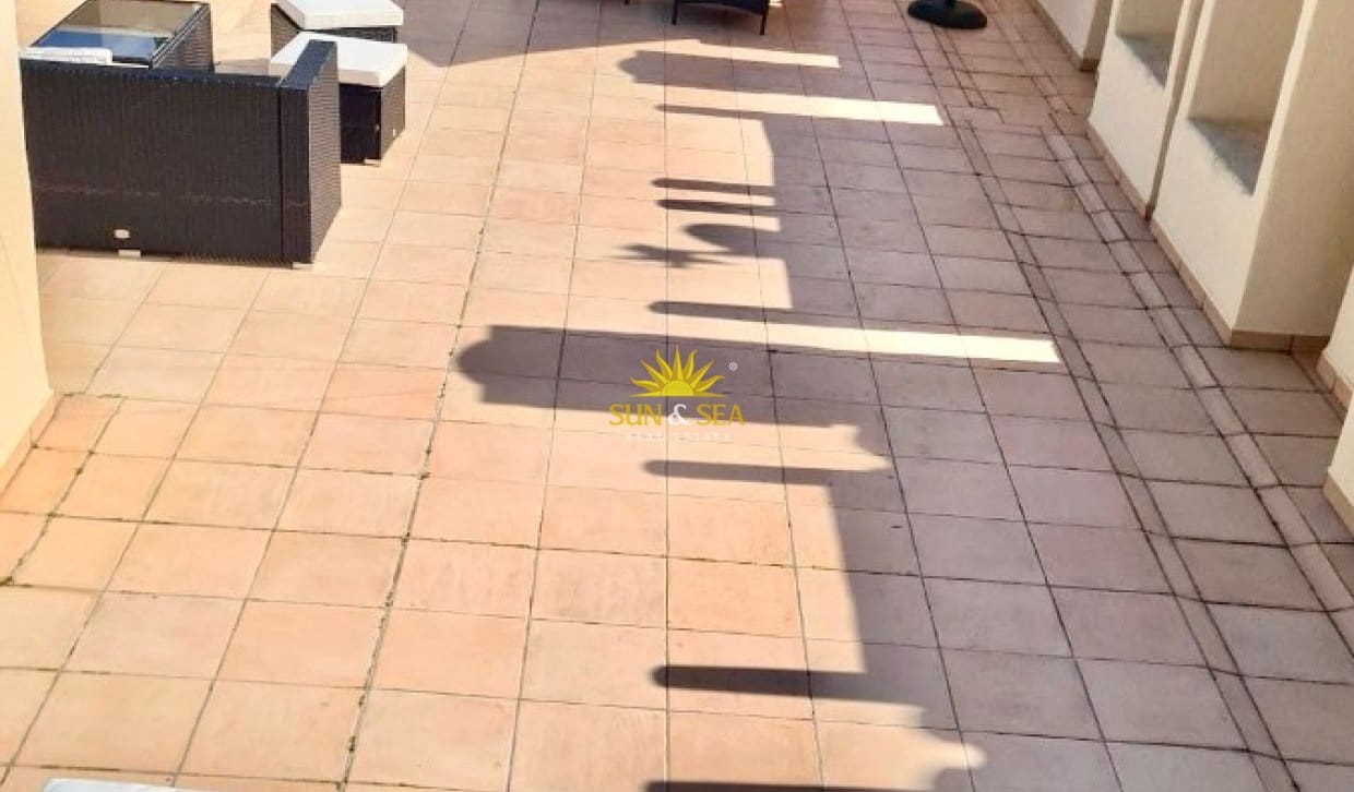 2 quarto Penthouse para arrendar em San Javier com piscina garagem - 1 150 € (Ref: 9861006)