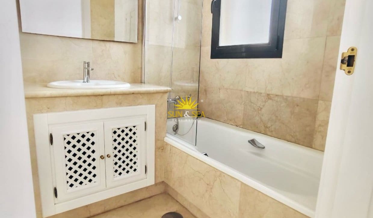 2 sovrum Lägenhet att hyra i San Javier med pool garage - 850 € (Ref: 9861007)