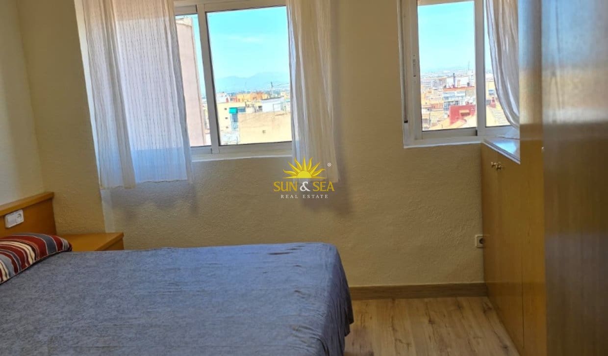 1 quarto Apartamento para arrendar em Murcia cidade com garagem - 800 € (Ref: 9861008)