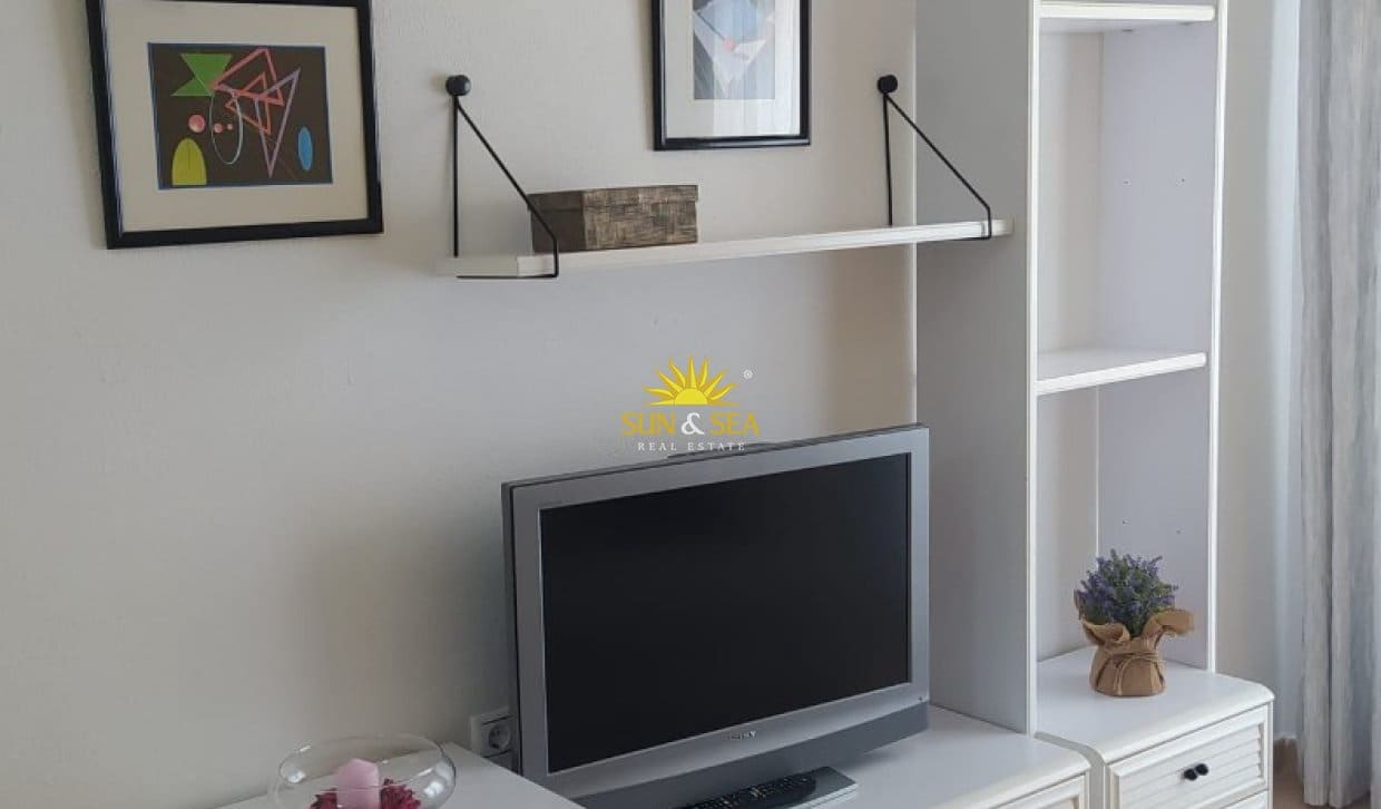 2 bedroom Apartment for rent in Torrevieja - € 850 (Ref: 9861107)