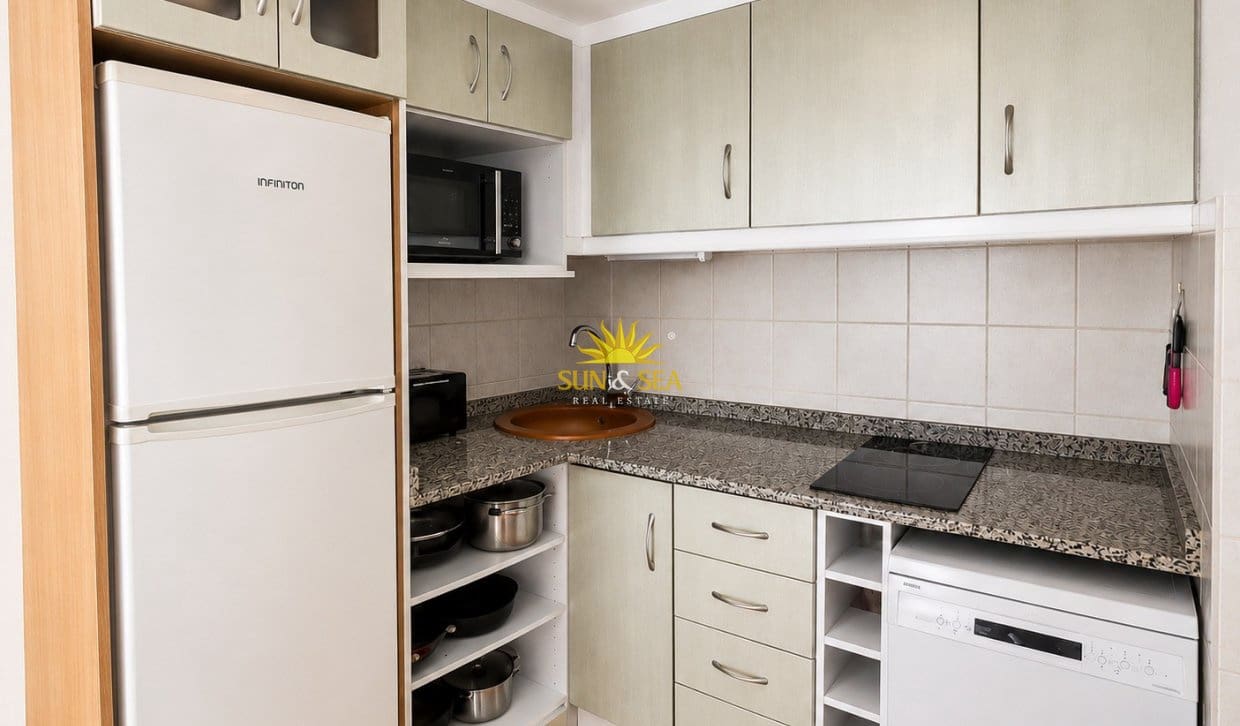 2 slaapkamer Appartement te koop in Torrevieja - € 160.000 (Ref: 9861108)