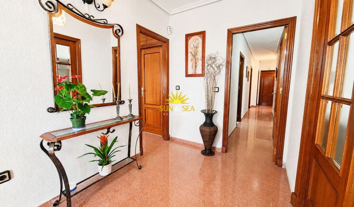 3 soveværelse Villa til salg i Beniel med garage - € 280.000 (Ref: 9861109)