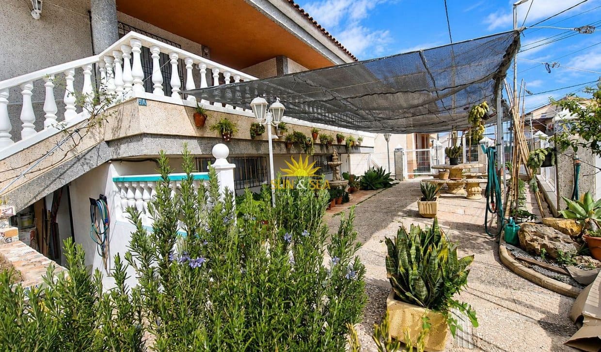 3 soveværelse Villa til salg i Beniel med garage - € 280.000 (Ref: 9861109)