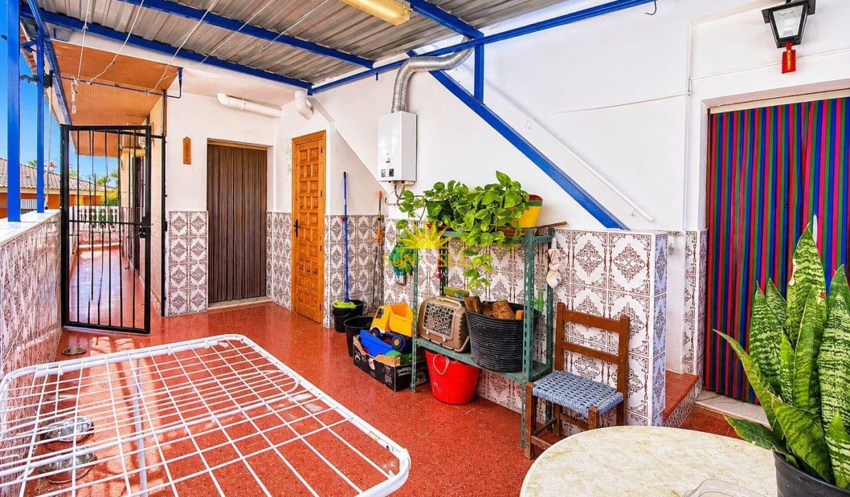 3 soveværelse Villa til salg i Beniel med garage - € 280.000 (Ref: 9861109)