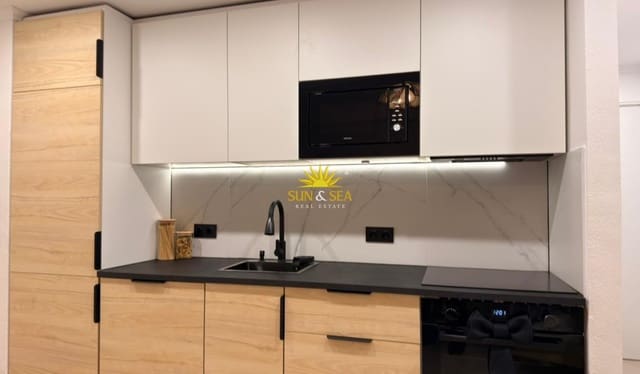 1 slaapkamer Appartement te koop in Avenida Habaneras - Curva de Palangre, Torrevieja - € 135.000 (Ref: 9861351)