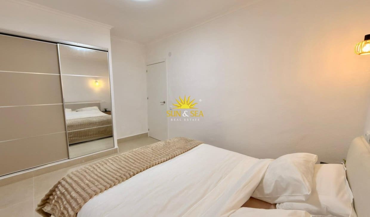 1 slaapkamer Appartement te koop in Torrevieja - € 135.000 (Ref: 9861351)