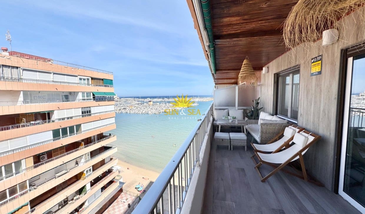 3 bedroom Apartment for rent in Torrevieja with pool garage - € 1,400 (Ref: 9863733)