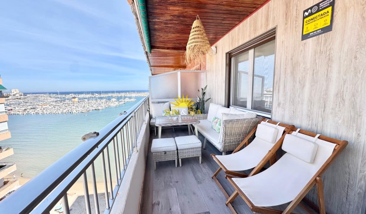 3 bedroom Apartment for rent in Torrevieja with pool garage - € 1,400 (Ref: 9863733)