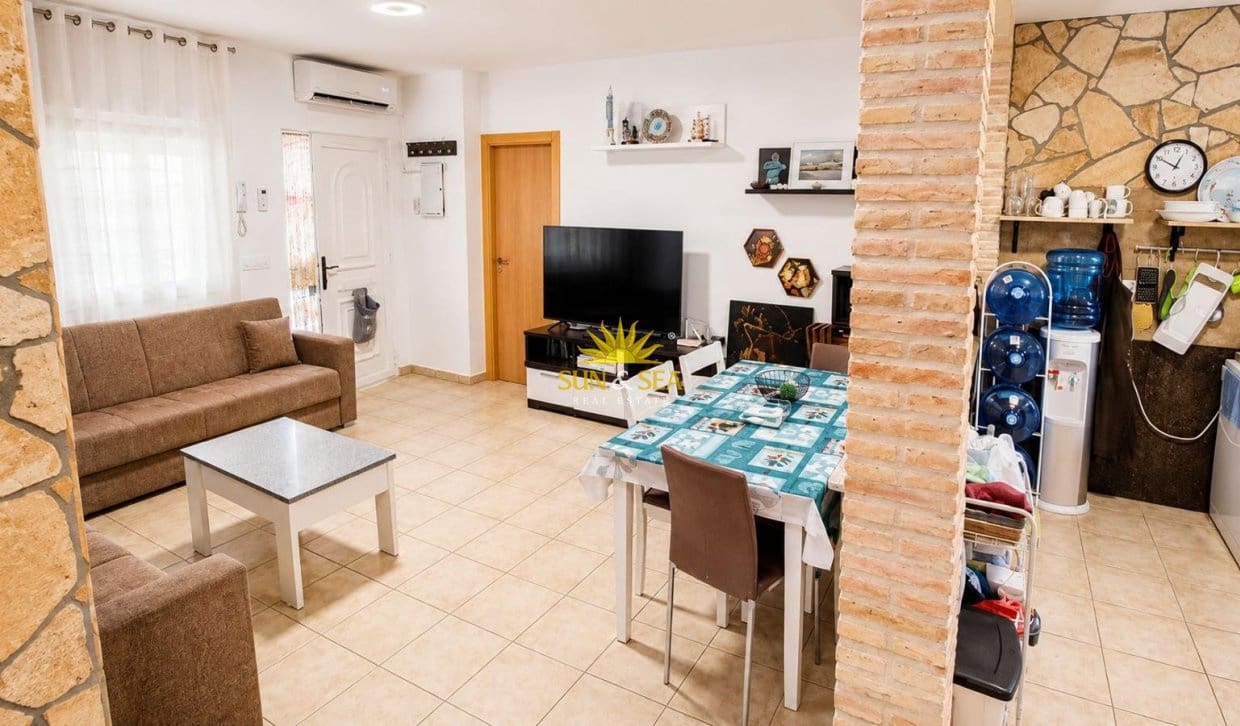 3 soveværelse Villa til salg i Pinar de Campoverde med garage - € 345.000 (Ref: 9866086)