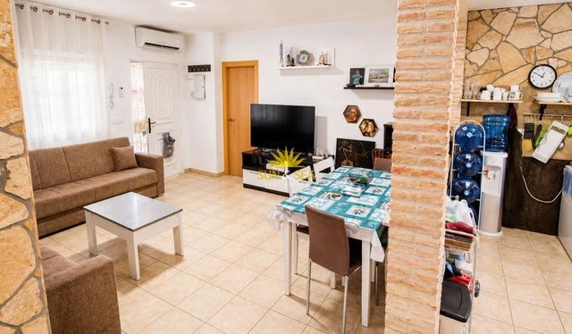 3 soveværelse Villa til salg i Pinar de Campoverde, Pilar de la Horadada med garage - € 345.000 (Ref: 9866086)