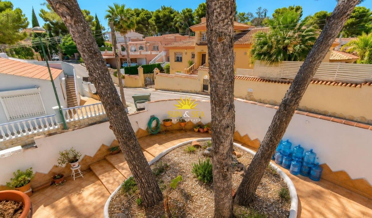 3 soveværelse Villa til salg i Pinar de Campoverde med garage - € 345.000 (Ref: 9866086)