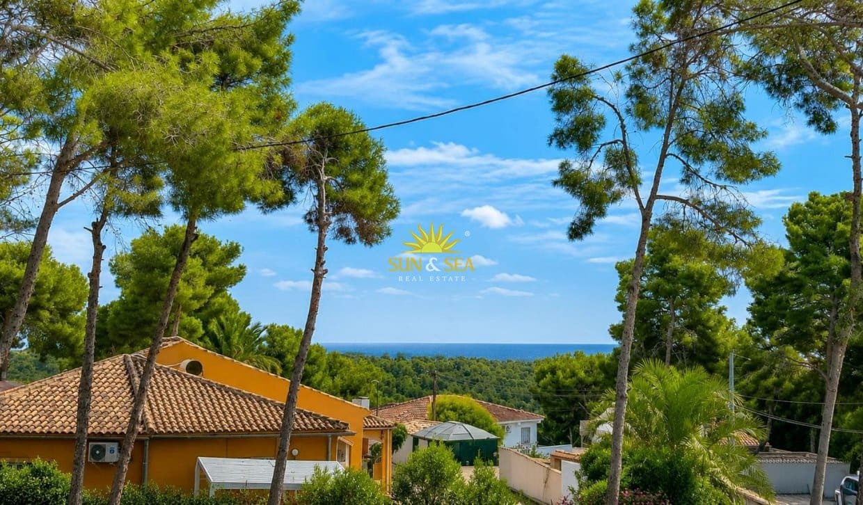 3 soveværelse Villa til salg i Pinar de Campoverde med garage - € 345.000 (Ref: 9866086)