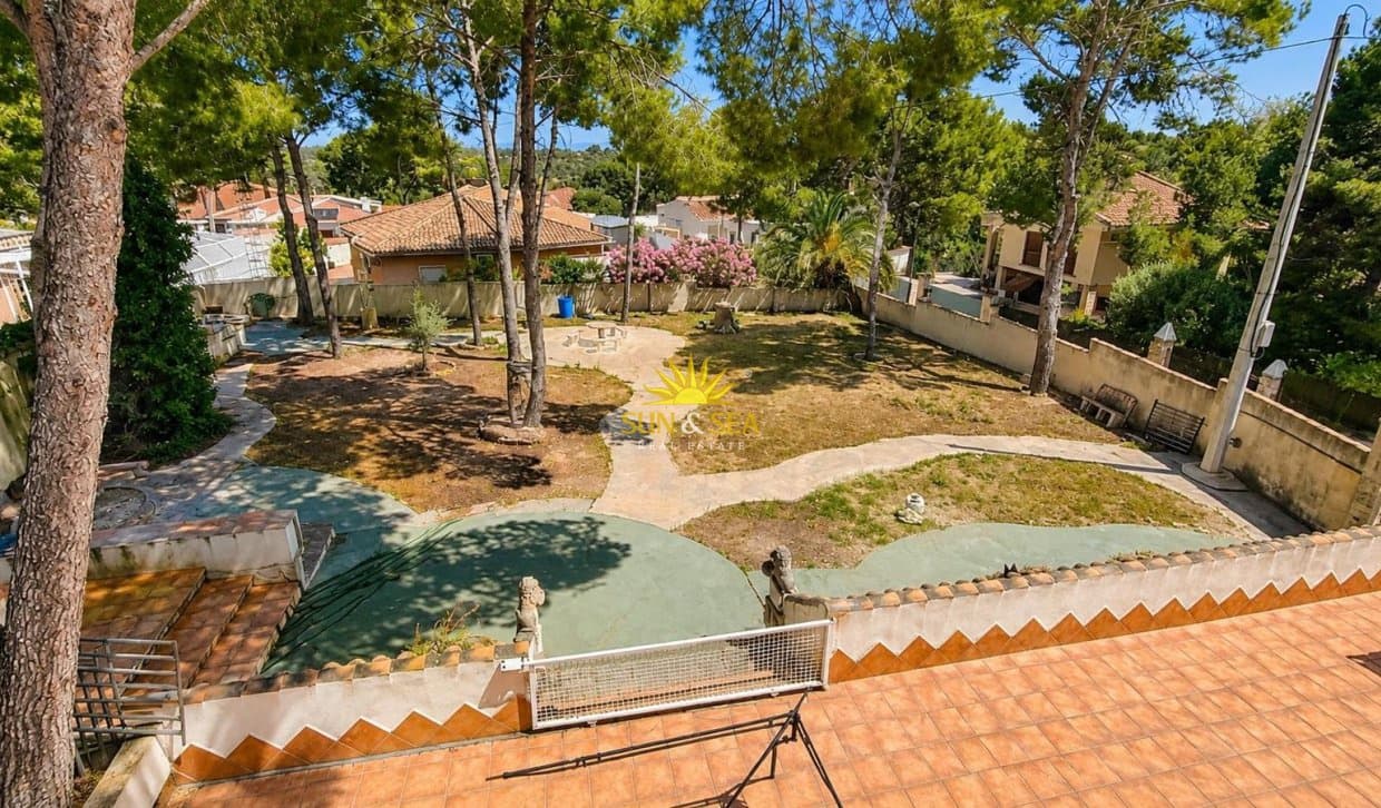 3 soveværelse Villa til salg i Pinar de Campoverde med garage - € 345.000 (Ref: 9866086)