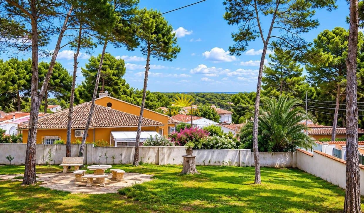 3 soveværelse Villa til salg i Pinar de Campoverde med garage - € 345.000 (Ref: 9866086)