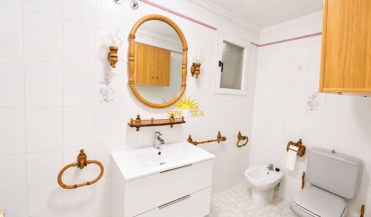 3 soverom Leilighet til salgs i Torrevieja med garasje - € 350 000 (Ref: 9866087)