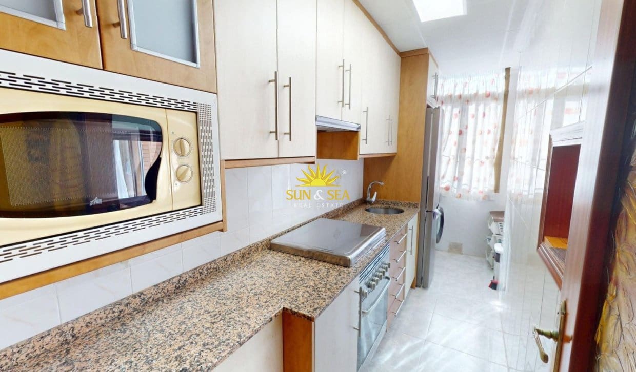 3 soverom Leilighet til leie i Los Narejos - € 900 (Ref: 9866088)