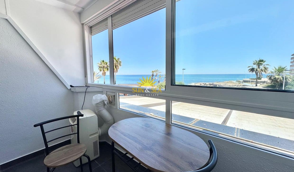 1 bedroom Studio for rent in Cabo Cervera with garage - € 900 (Ref: 9866299)