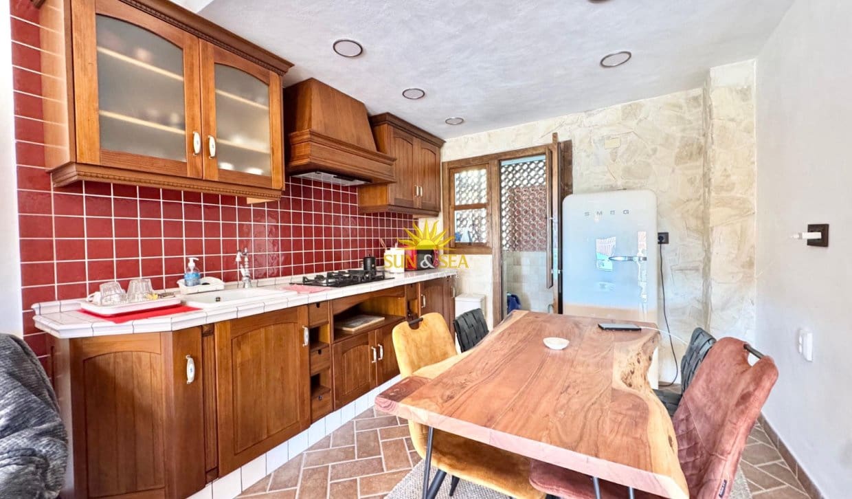3 bedroom Apartment for rent in Guardamar del Segura - € 1,600 (Ref: 9866300)