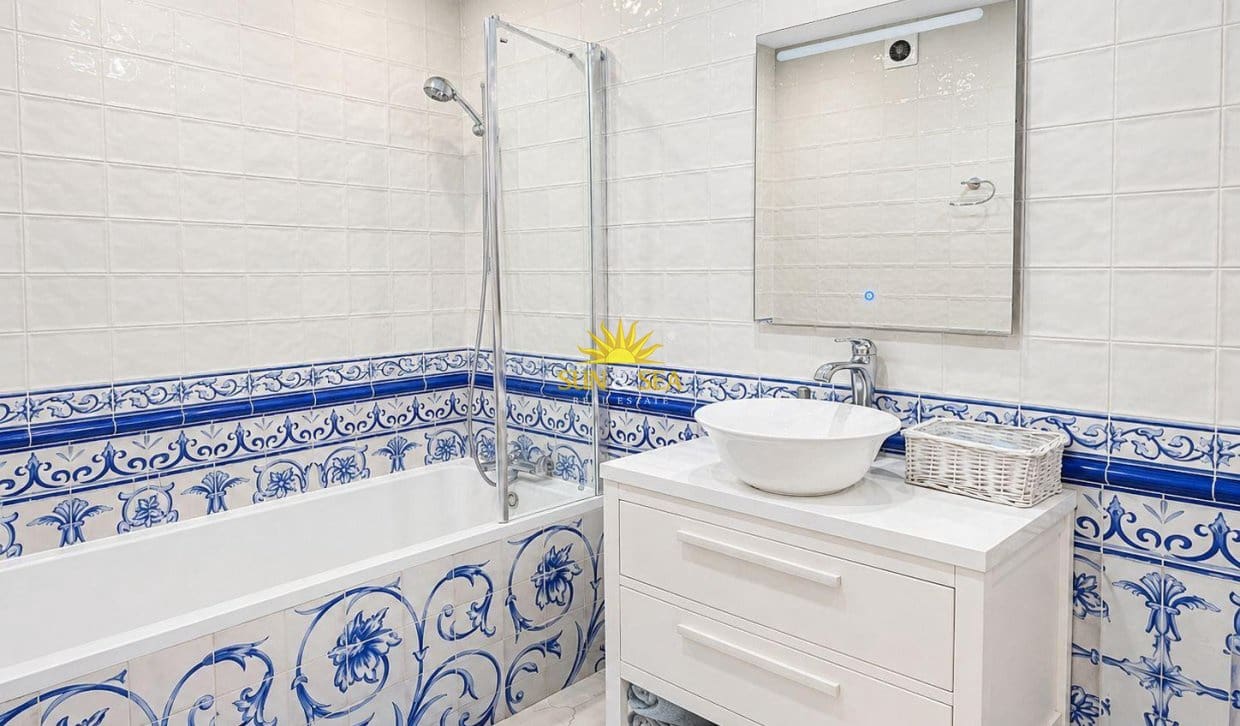 3 camera da letto Appartamento in vendita in Torrevieja - 225.000 € (Rif: 9867689)