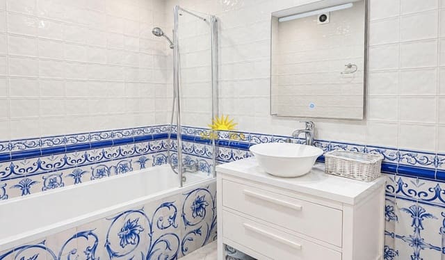 3 camera da letto Appartamento in vendita in Centro - Muelle Pesquero, Torrevieja - 225.000 € (Rif: 9867689)