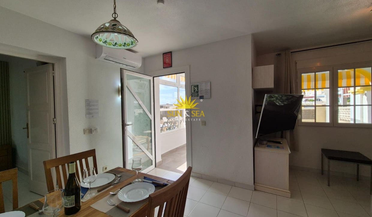 Casa de 1 habitación en San Miguel de Salinas en venta con piscina - 157.000 € (Ref: 9867690)