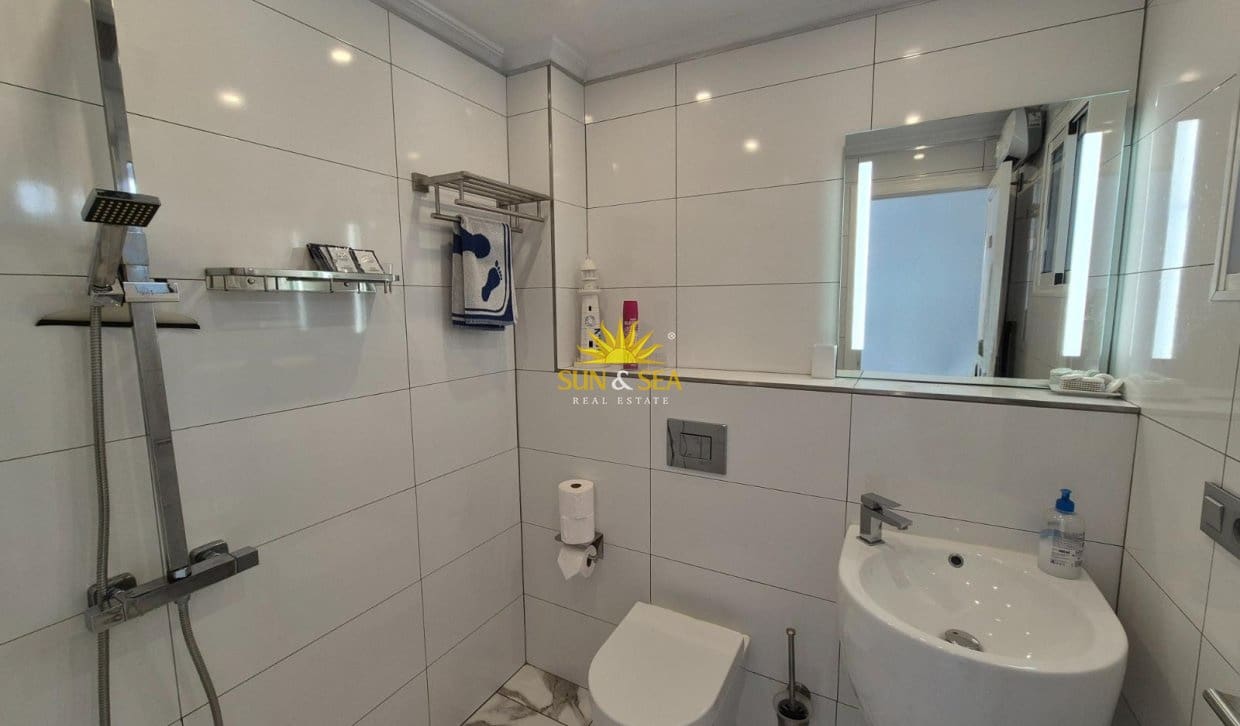 Casa de 1 habitación en San Miguel de Salinas en venta con piscina - 157.000 € (Ref: 9867690)