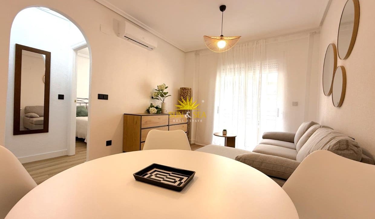 2 slaapkamer Appartement te koop in Torrevieja - € 169.000 (Ref: 9867691)