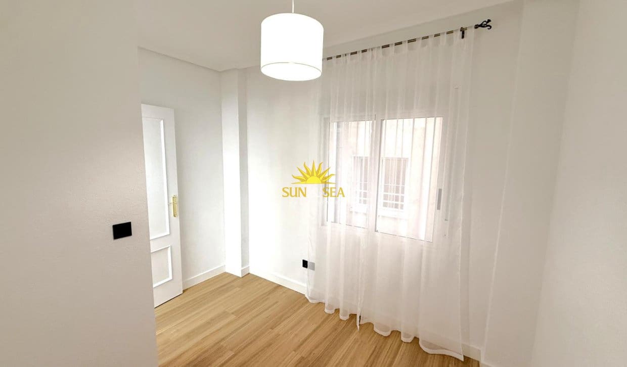 2 slaapkamer Appartement te koop in Torrevieja - € 169.000 (Ref: 9867691)