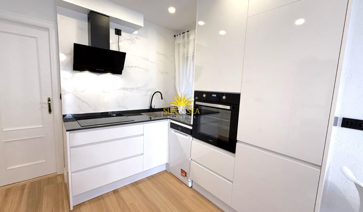 2 slaapkamer Appartement te koop in Torrevieja - € 169.000 (Ref: 9867691)