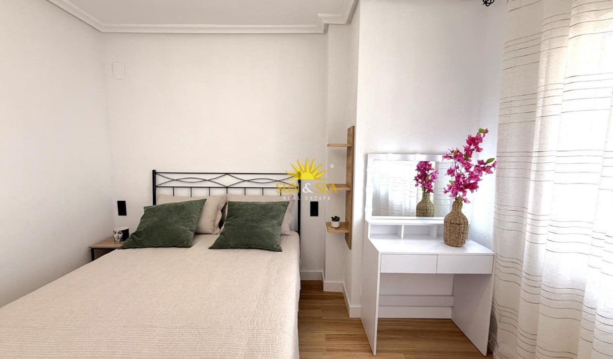 2 slaapkamer Appartement te koop in Torrevieja - € 169.000 (Ref: 9867691)
