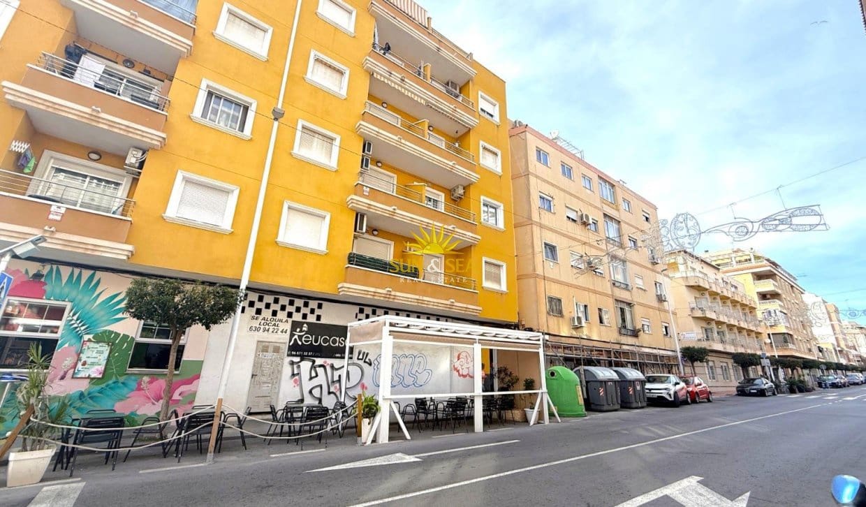 2 slaapkamer Appartement te koop in Torrevieja - € 169.000 (Ref: 9867691)