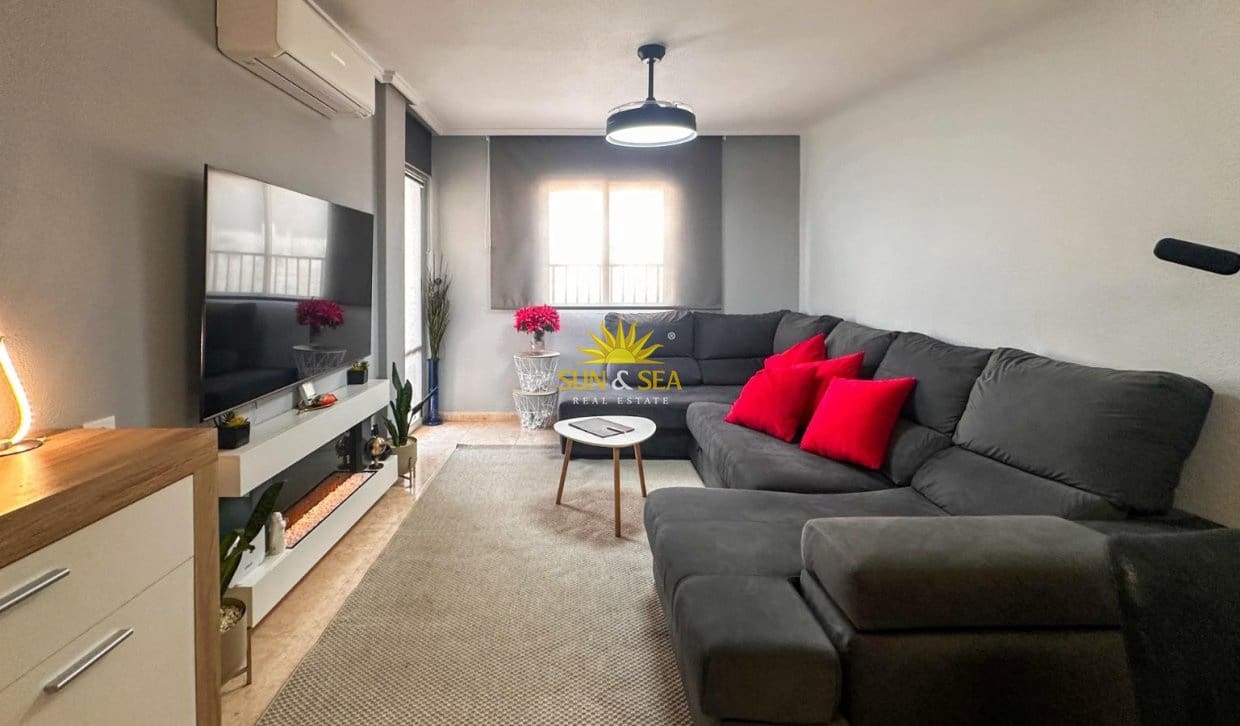 3 soverom Leilighet til salgs i Torrevieja med svømmebasseng - € 199 900 (Ref: 9867692)
