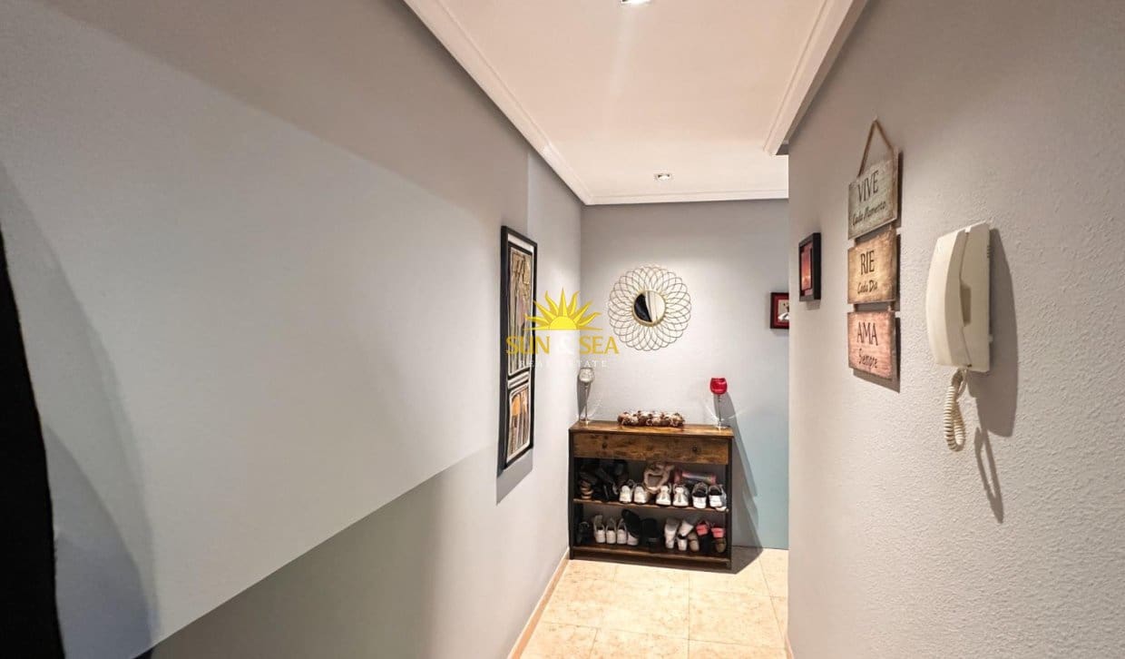 3 soverom Leilighet til salgs i Torrevieja med svømmebasseng - € 199 900 (Ref: 9867692)