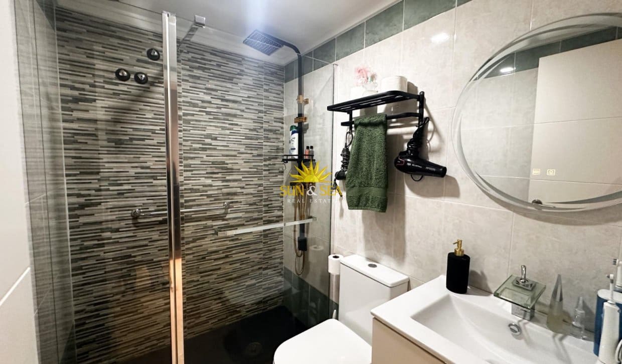 3 soverom Leilighet til salgs i Torrevieja med svømmebasseng - € 199 900 (Ref: 9867692)