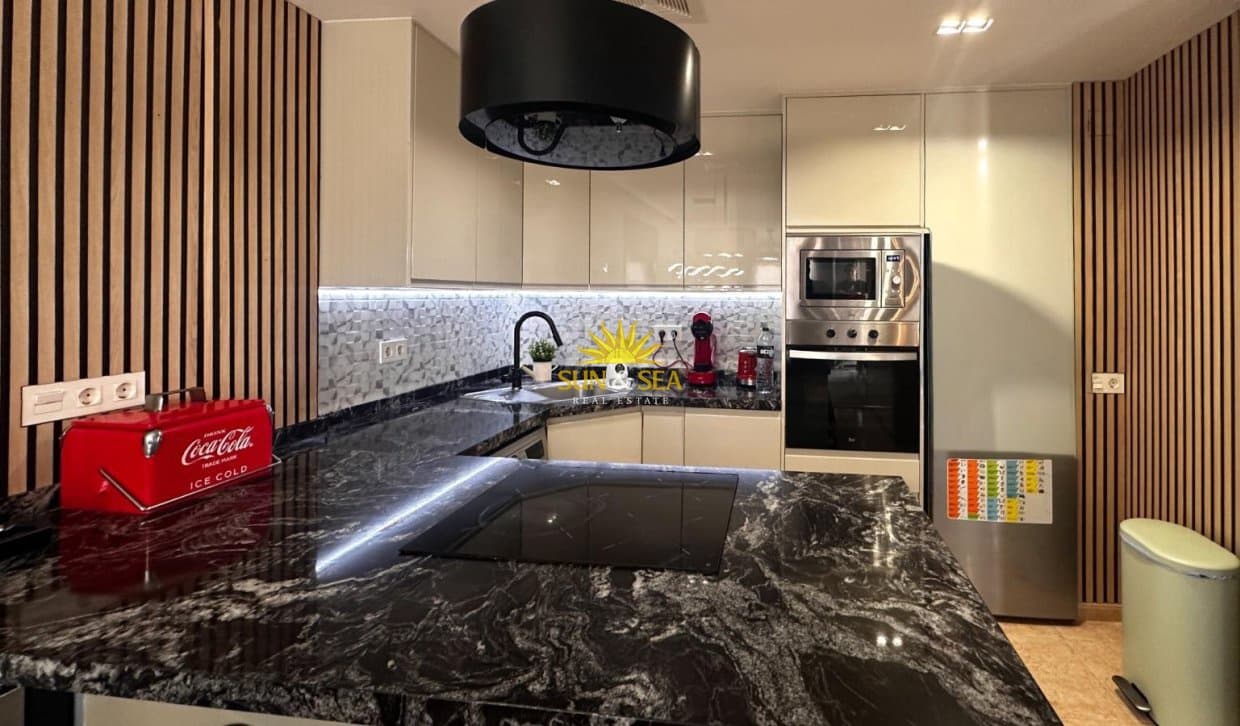 3 soverom Leilighet til salgs i Torrevieja med svømmebasseng - € 199 900 (Ref: 9867692)