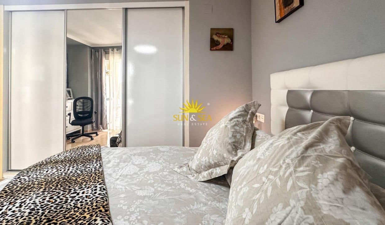 3 soverom Leilighet til salgs i Torrevieja med svømmebasseng - € 199 900 (Ref: 9867692)